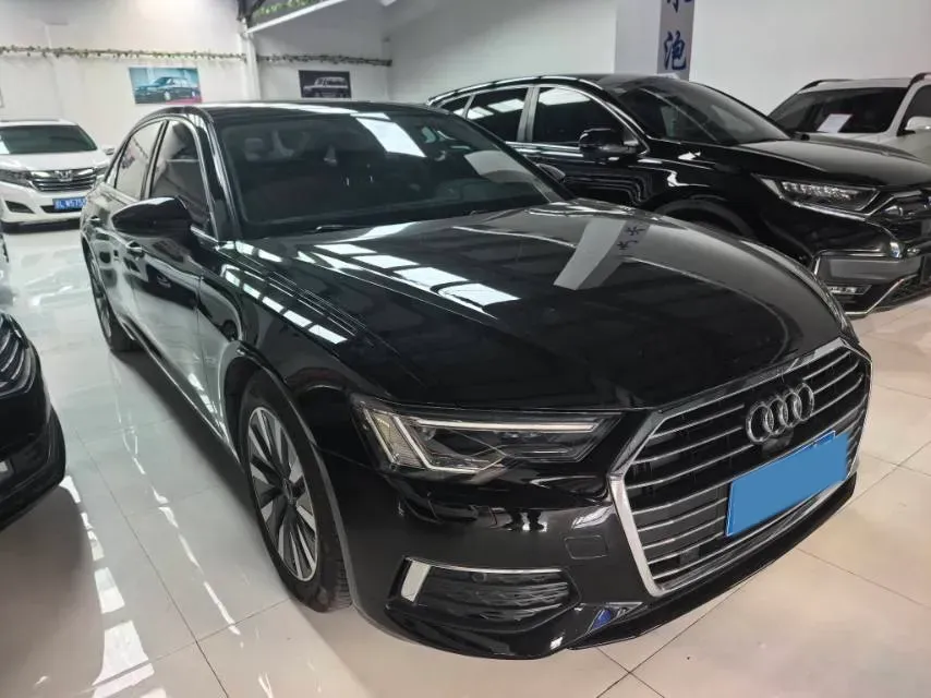 2021 Audi A6L 2.0T 224HP L4 7DCT,autocango,china used car exporter,china ev exporter,chinese used car exporter,chinese used ev exporter