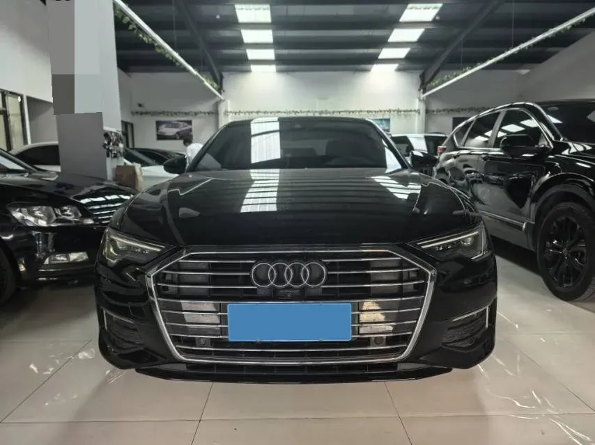 2021 Audi A6L 2.0T 224HP L4 7DCT,autocango,china used car exporter,china ev exporter,chinese used car exporter,chinese used ev exporter