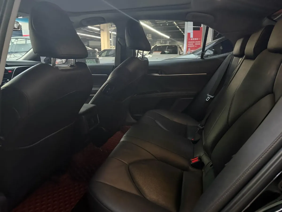 2021 Toyota Camry 2.5L 209HP L4 8AT,autocango,china used car exporter,china ev exporter,chinese used car exporter,chinese used ev exporter