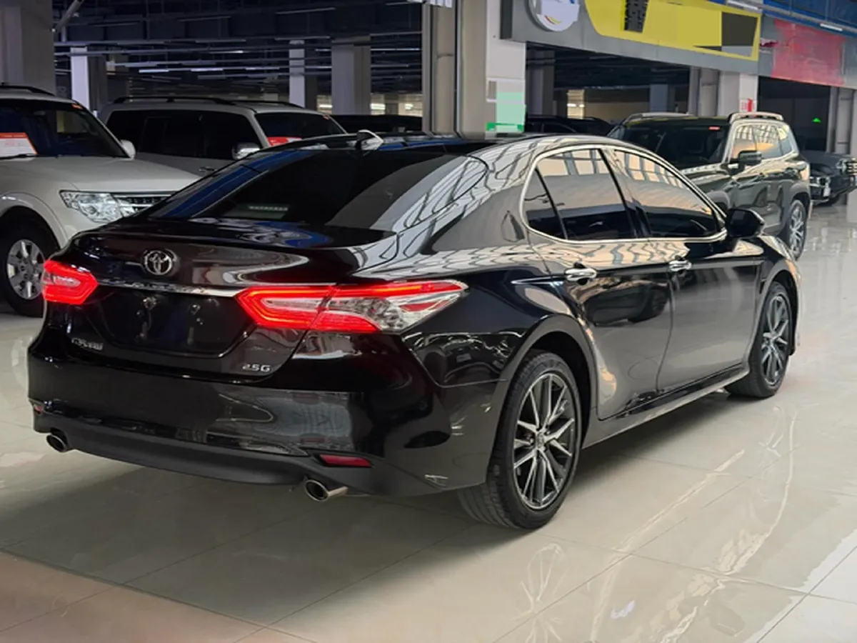 2021 Toyota Camry 2.5L 209HP L4 8AT,autocango,china used car exporter,china ev exporter,chinese used car exporter,chinese used ev exporter