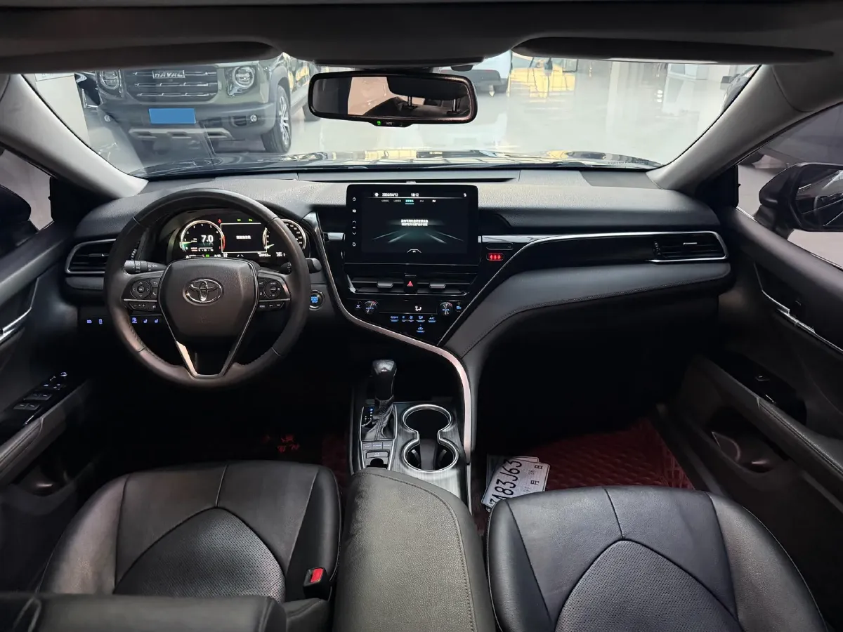 2021 Toyota Camry 2.5L 209HP L4 8AT,autocango,china used car exporter,china ev exporter,chinese used car exporter,chinese used ev exporter