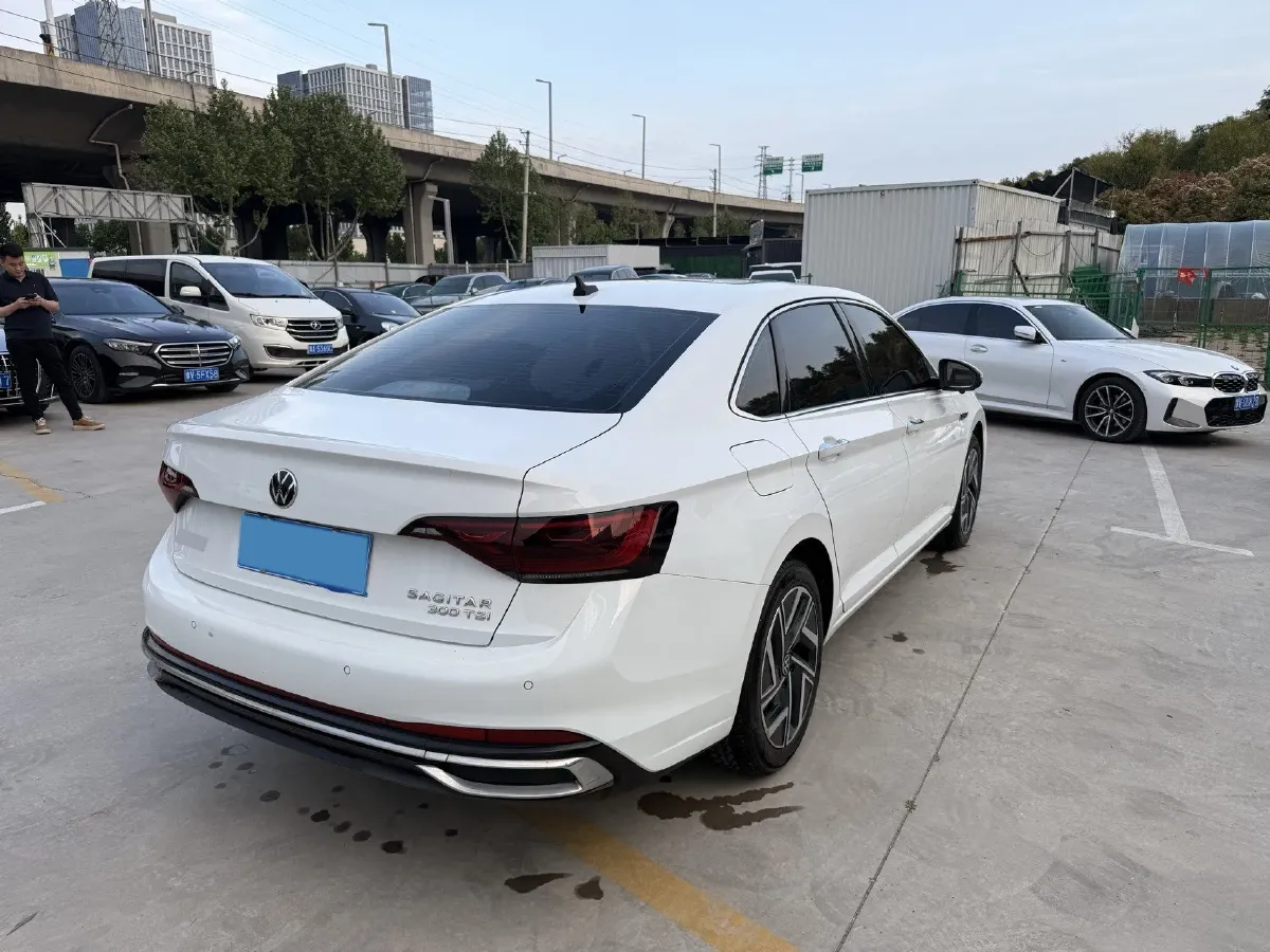 2023 Volkswagen Sagitar 1.5T 160HP L4 7DCT,autocango,china used car exporter,china ev exporter,chinese used car exporter,chinese used ev exporter