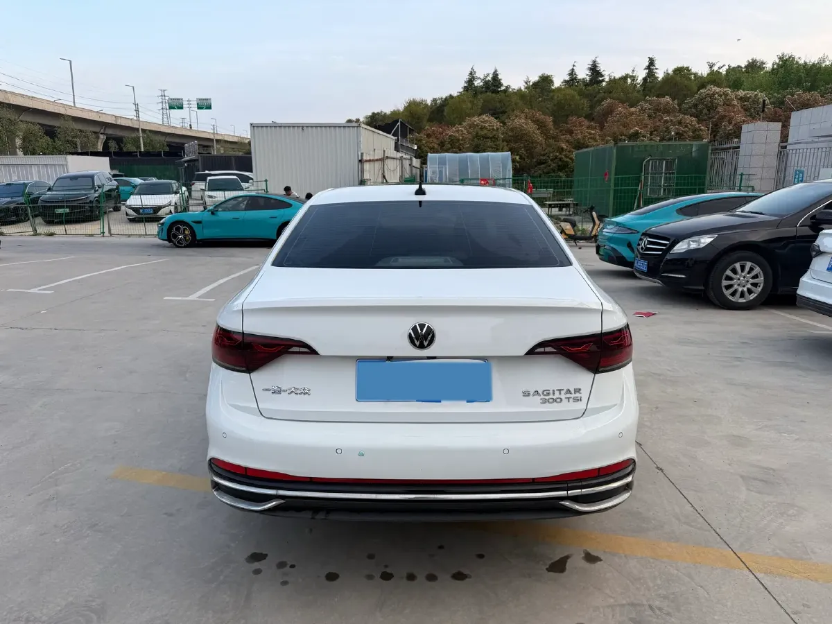 2023 Volkswagen Sagitar 1.5T 160HP L4 7DCT,autocango,china used car exporter,china ev exporter,chinese used car exporter,chinese used ev exporter