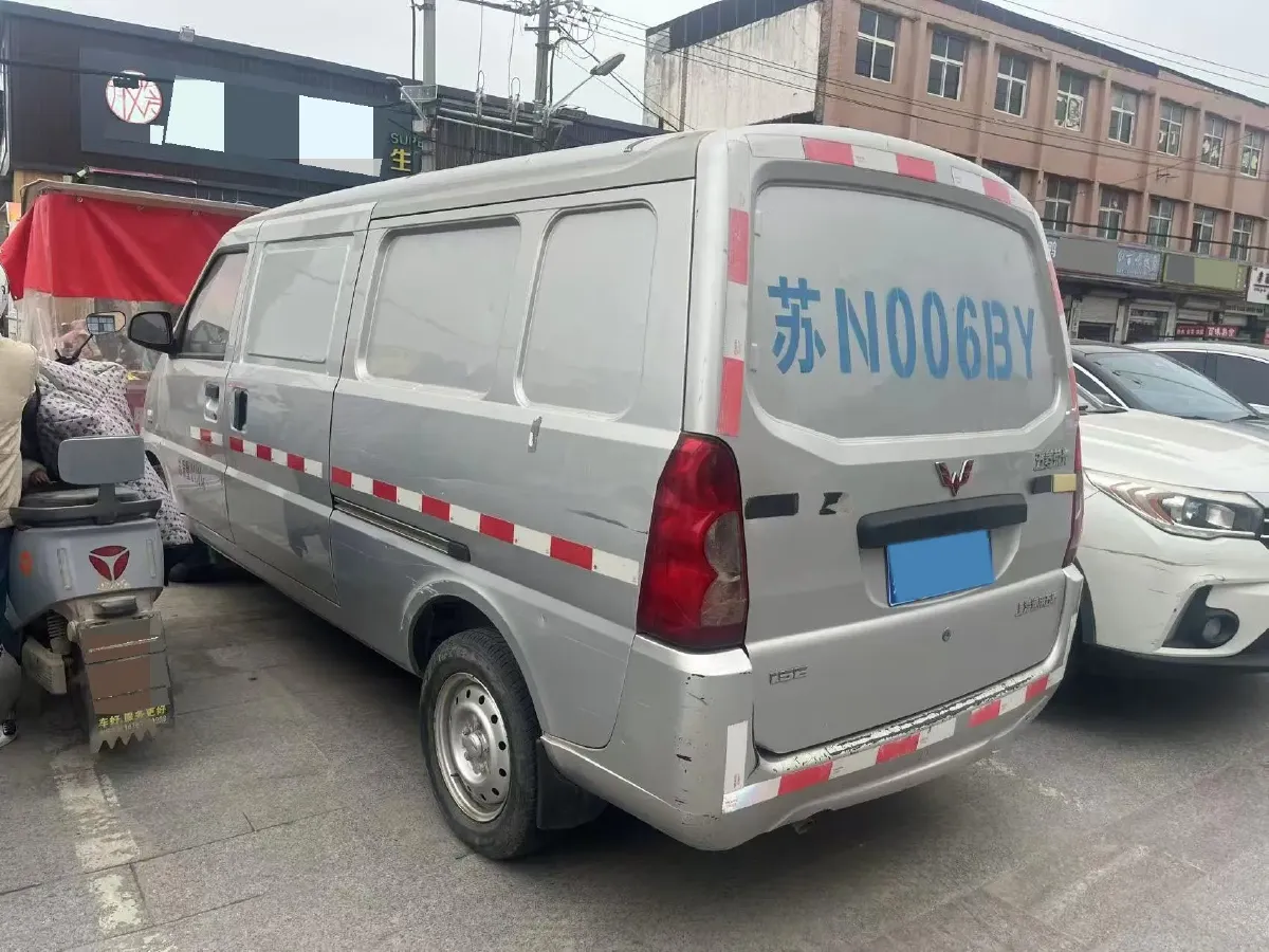 2019 WuLing RongGuang 1.5L 107HP L4 5MT,autocango,china used car exporter,china ev exporter,chinese used car exporter,chinese used ev exporter