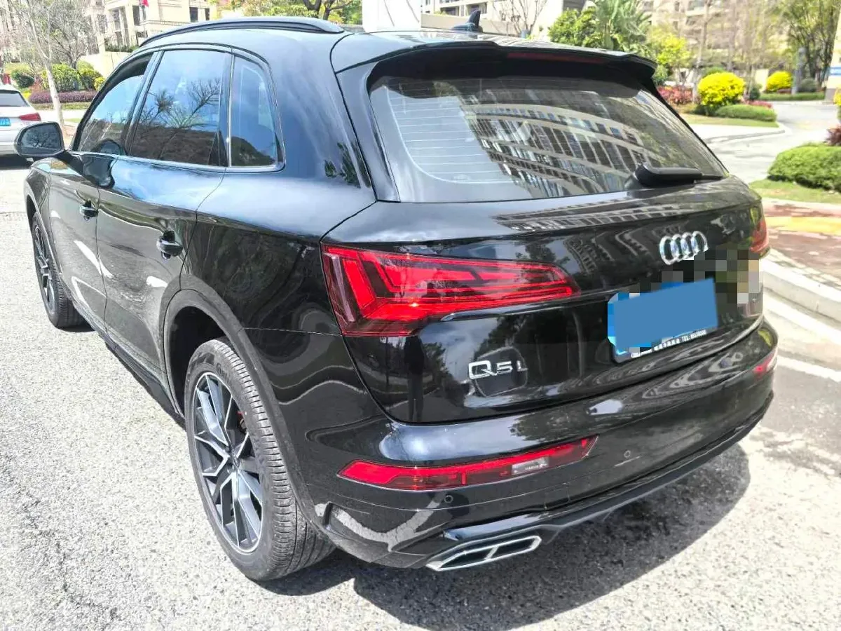 2024 Audi Q5L 2.0T 245HP L4 7DCT,autocango,china used car exporter,china ev exporter,chinese used car exporter,chinese used ev exporter