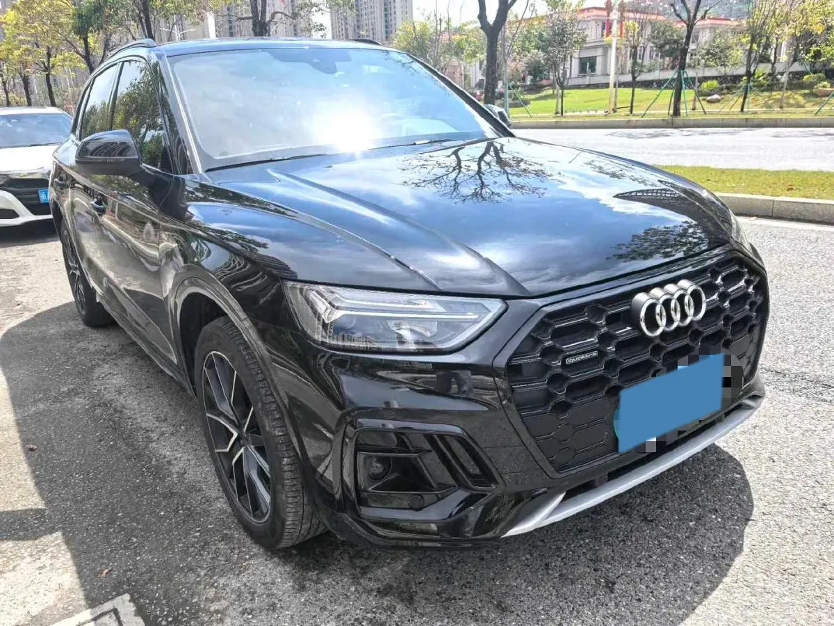 2024 Audi Q5L 2.0T 245HP L4 7DCT,autocango,china used car exporter,china ev exporter,chinese used car exporter,chinese used ev exporter