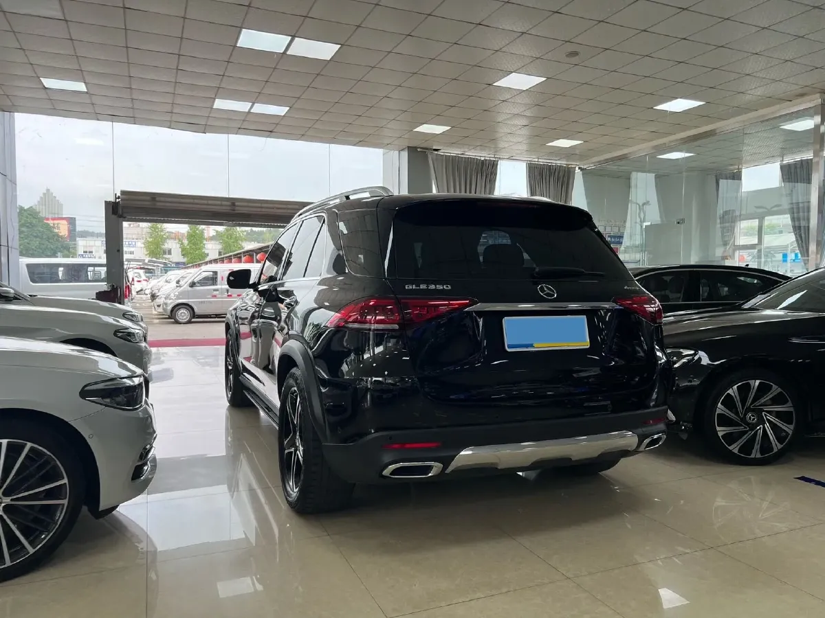 2022 Mercedes-Benz GLE Class 2.0T 258HP L4 9AT,autocango,china used car exporter,china ev exporter,chinese used car exporter,chinese used ev exporter