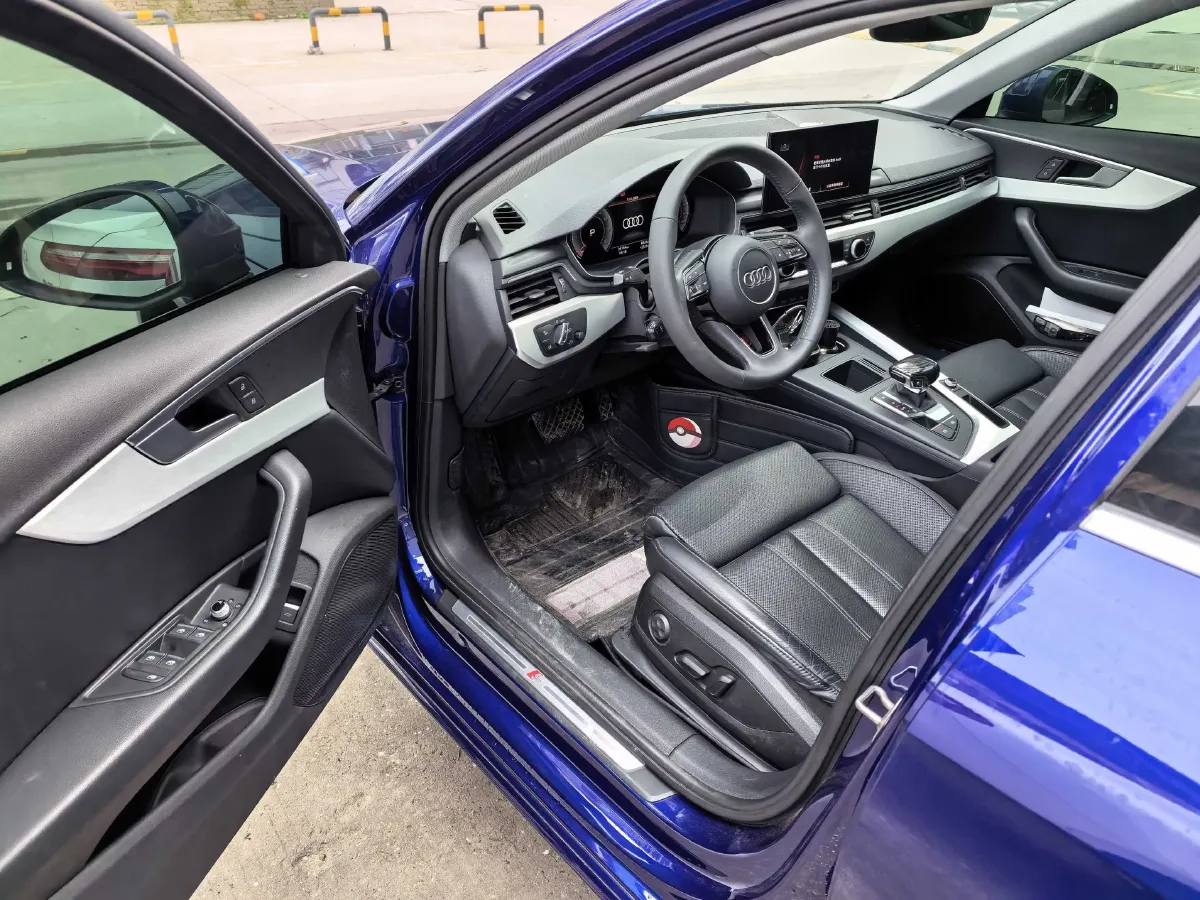 2020 Audi A4L 2.0T 190HP L4 7DCT,autocango,china used car exporter,china ev exporter,chinese used car exporter,chinese used ev exporter