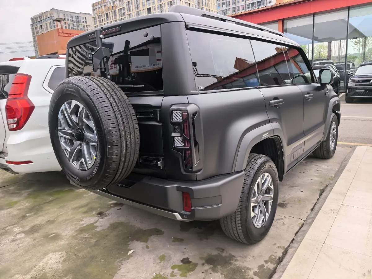 2026 Beijing BJ40 2.0T 245HP L4 8AT,autocango,china used car exporter,china ev exporter,chinese used car exporter,chinese used ev exporter