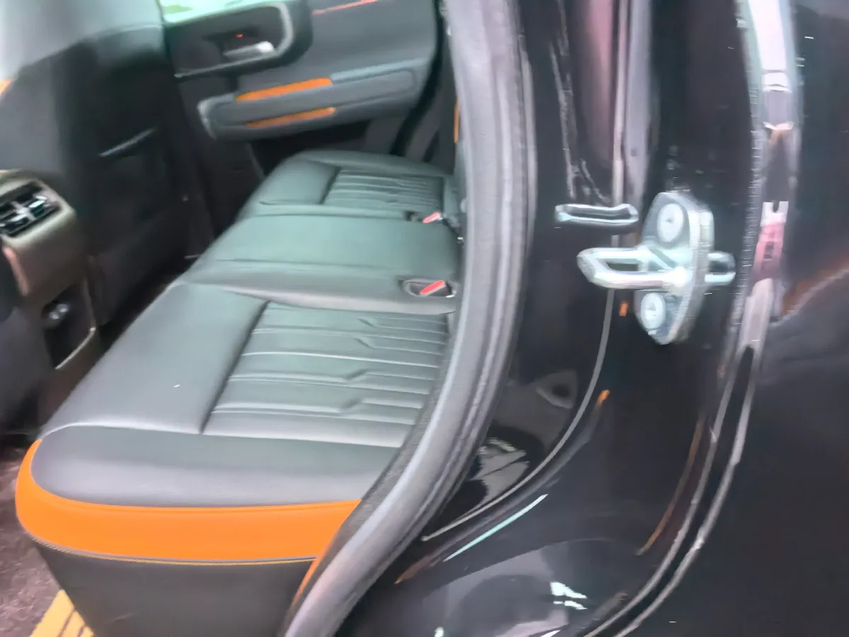 2026 Beijing BJ40 2.0T 245HP L4 8AT,autocango,china used car exporter,china ev exporter,chinese used car exporter,chinese used ev exporter