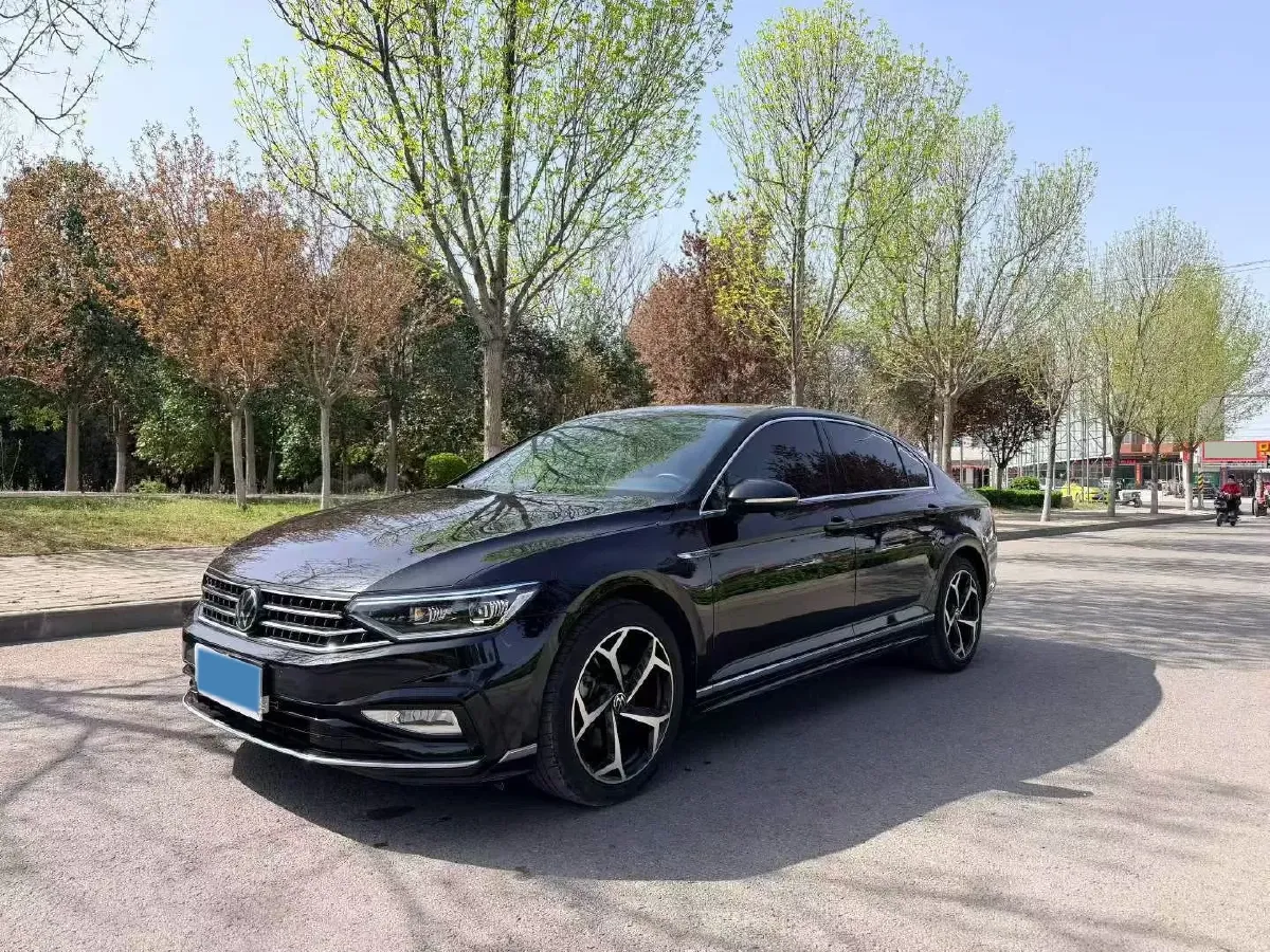 2024 Volkswagen Magotan 2.0T 186HP L4 7DCT,autocango,china used car exporter,china ev exporter,chinese used car exporter,chinese used ev exporter