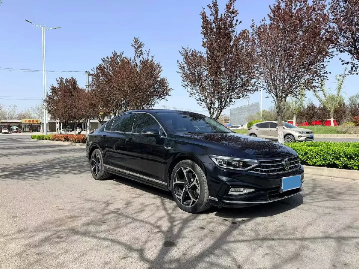 2024 Volkswagen Magotan 2.0T 186HP L4 7DCT,autocango,china used car exporter,china ev exporter,chinese used car exporter,chinese used ev exporter