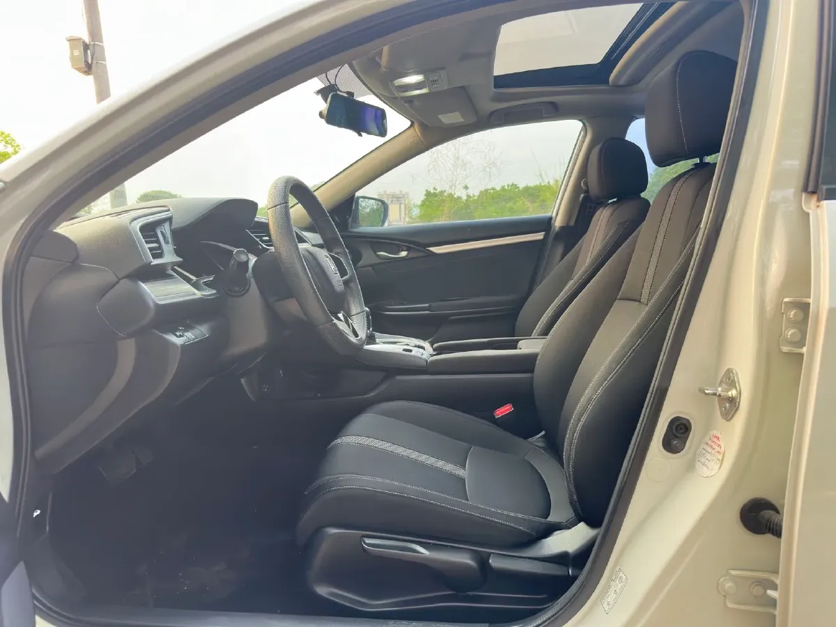 2019 Honda Civic 1.5T 177HP L4 CVT,autocango,china used car exporter,china ev exporter,chinese used car exporter,chinese used ev exporter