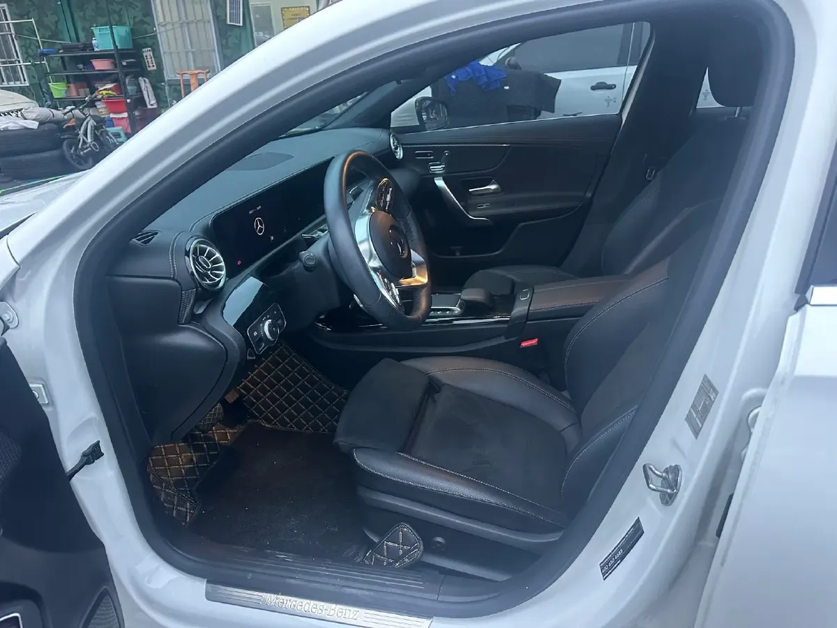 2022 Mercedes-Benz A Class 1.3T 163HP L4 7DCT,autocango,china used car exporter,china ev exporter,chinese used car exporter,chinese used ev exporter
