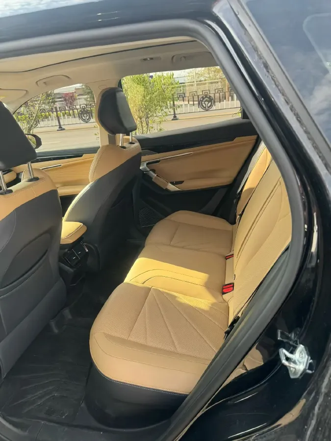 2023 Geely StarRay 2.0T 218HP L4 7DCT,autocango,china used car exporter,china ev exporter,chinese used car exporter,chinese used ev exporter