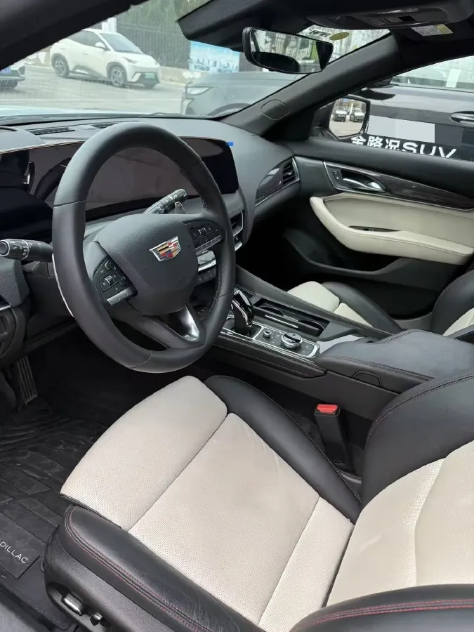 2025 Cadillac CT5 2.0T 237HP L4 10AT,autocango,china used car exporter,china ev exporter,chinese used car exporter,chinese used ev exporter