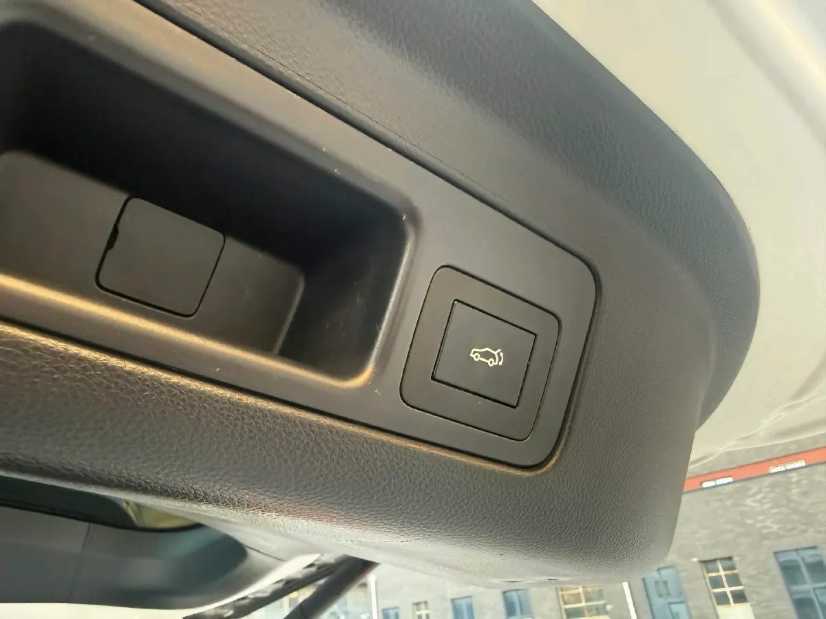 2021 GAC Trumpchi M8 2.0T 252HP L4 8AT,autocango,china used car exporter,china ev exporter,chinese used car exporter,chinese used ev exporter