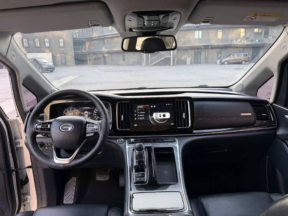 2021 GAC Trumpchi M8 2.0T 252HP L4 8AT,autocango,china used car exporter,china ev exporter,chinese used car exporter,chinese used ev exporter