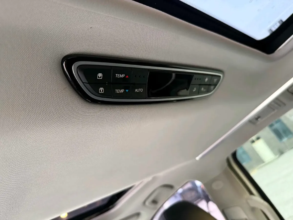 2021 GAC Trumpchi M8 2.0T 252HP L4 8AT,autocango,china used car exporter,china ev exporter,chinese used car exporter,chinese used ev exporter