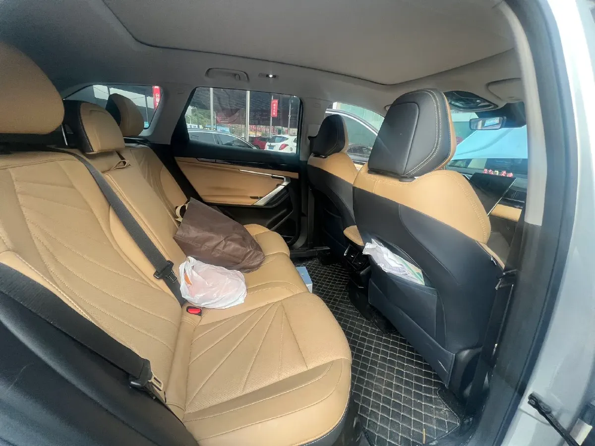 2023 Geely StarRay 1.5T 181HP L4 7DCT,autocango,china used car exporter,china ev exporter,chinese used car exporter,chinese used ev exporter