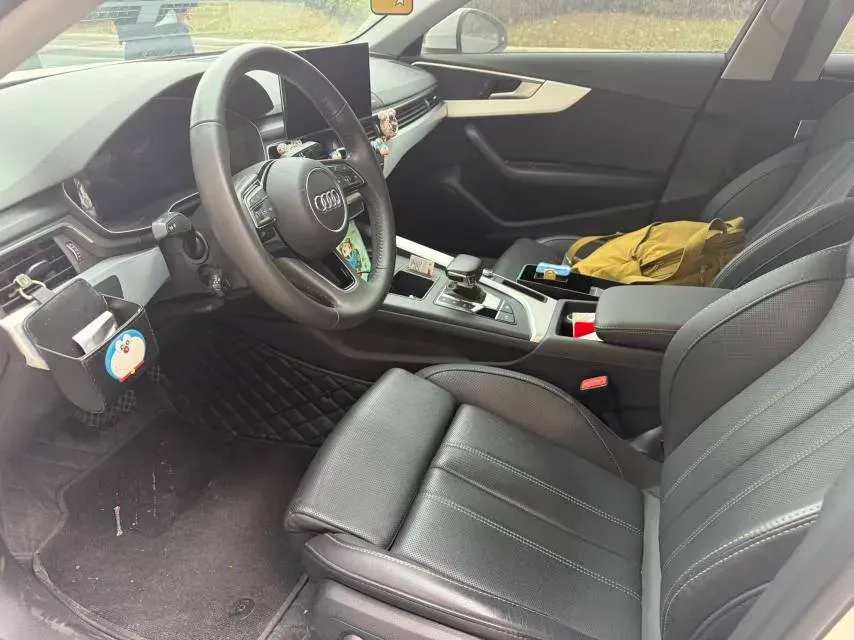 2020 Audi A4L 2.0T 190HP L4 7DCT,autocango,china used car exporter,china ev exporter,chinese used car exporter,chinese used ev exporter