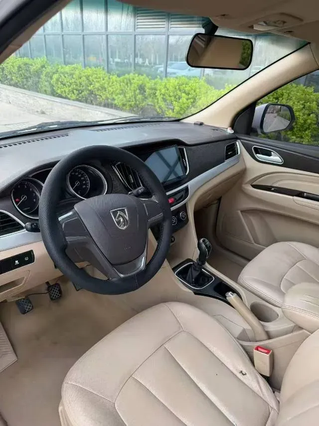 2019 BaoJun 730 1.5L 105HP L4 6MT,autocango,china used car exporter,china ev exporter,chinese used car exporter,chinese used ev exporter