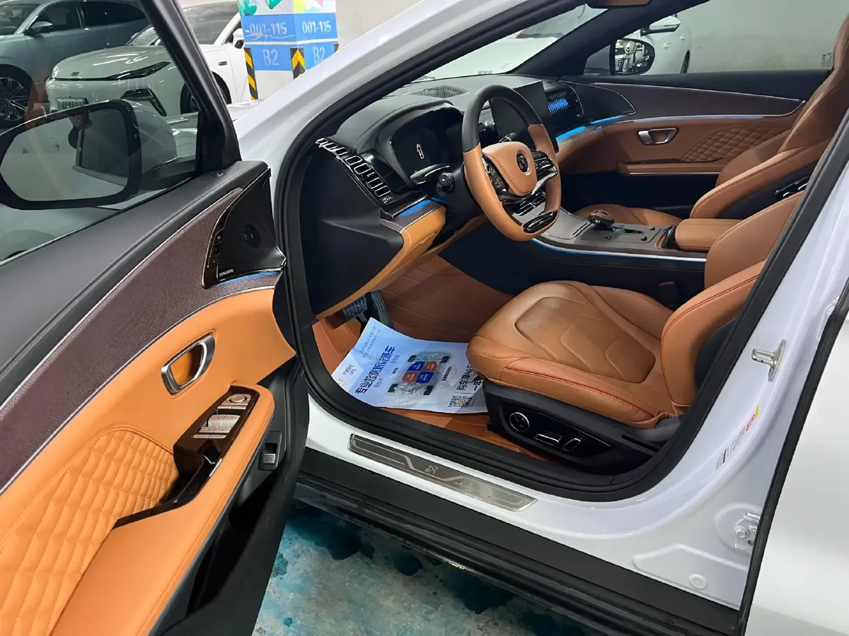 2022 Infiniti Q50L 2.0T 211HP L4 7AT,autocango,china used car exporter,china ev exporter,chinese used car exporter,chinese used ev exporter