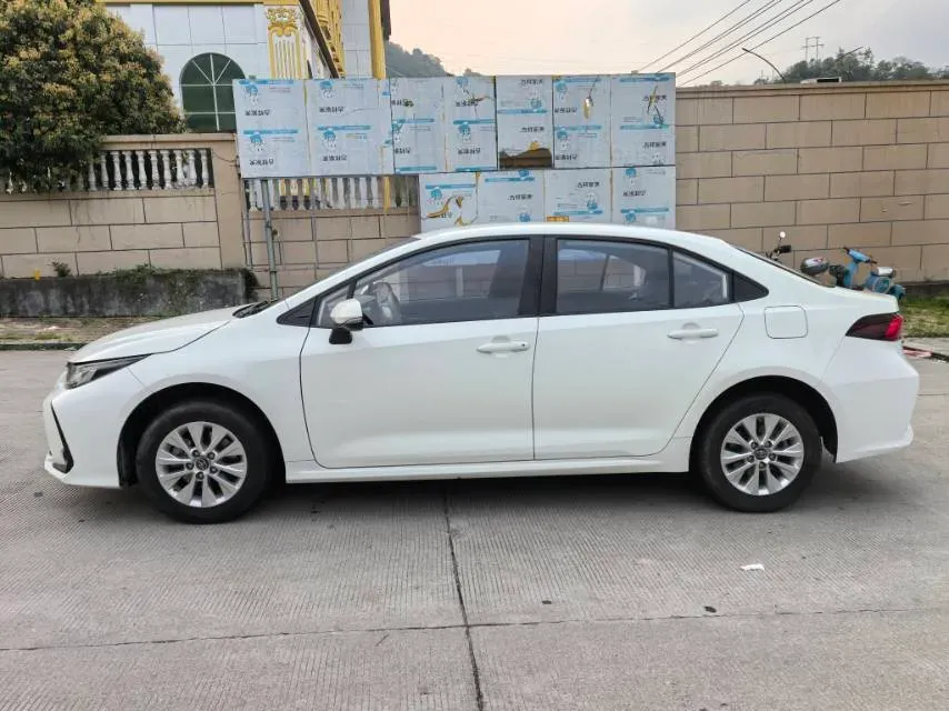 2021 Toyota Corolla 1.2T 116HP L4 CVT,autocango,china used car exporter,china ev exporter,chinese used car exporter,chinese used ev exporter
