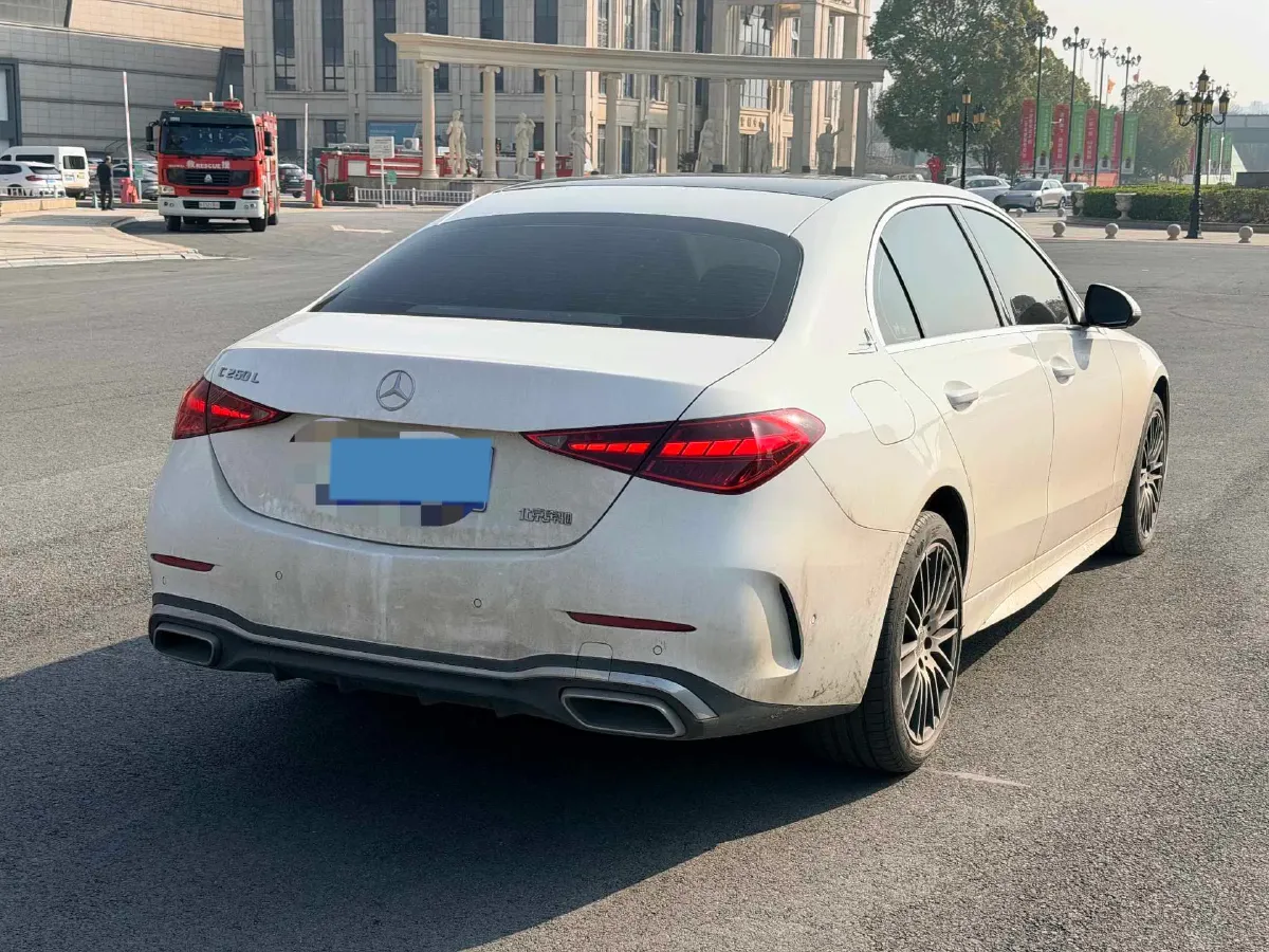 2024 Mercedes-Benz C Class 1.5T 204HP L4 9AT,autocango,china used car exporter,china ev exporter,chinese used car exporter,chinese used ev exporter