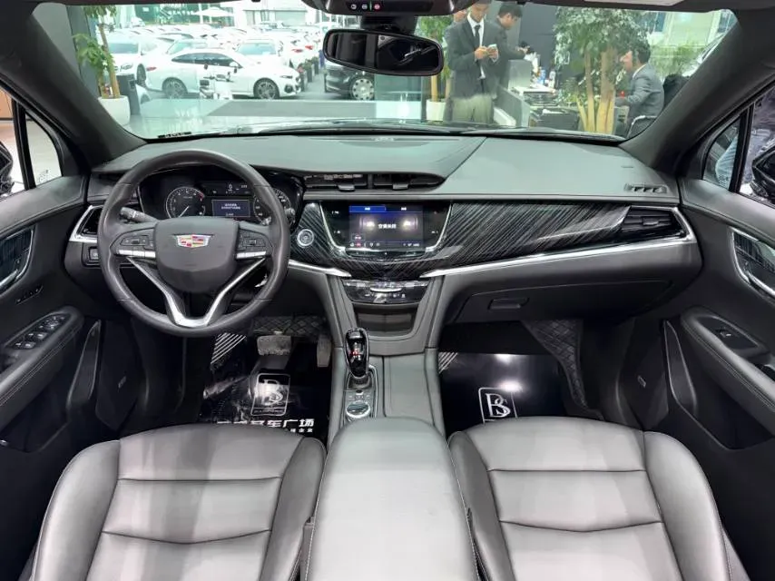 2022 Cadillac XT6 2.0T 237HP L4 9AT,autocango,china used car exporter,china ev exporter,chinese used car exporter,chinese used ev exporter