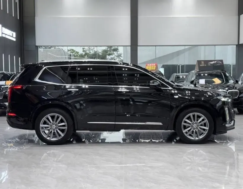 2022 Cadillac XT6 2.0T 237HP L4 9AT,autocango,china used car exporter,china ev exporter,chinese used car exporter,chinese used ev exporter