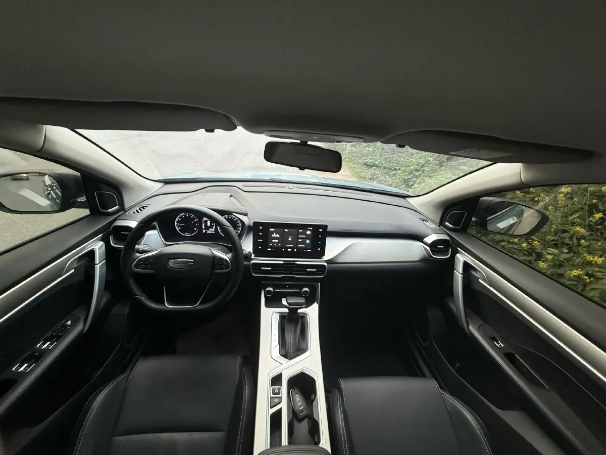 2025 Geely Coolray 1.5L 126HP L4 CVT,autocango,china used car exporter,china ev exporter,chinese used car exporter,chinese used ev exporter