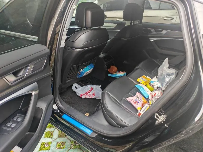 2024 Audi A6L 2.0T 245HP L4 7DCT,autocango,china used car exporter,china ev exporter,chinese used car exporter,chinese used ev exporter