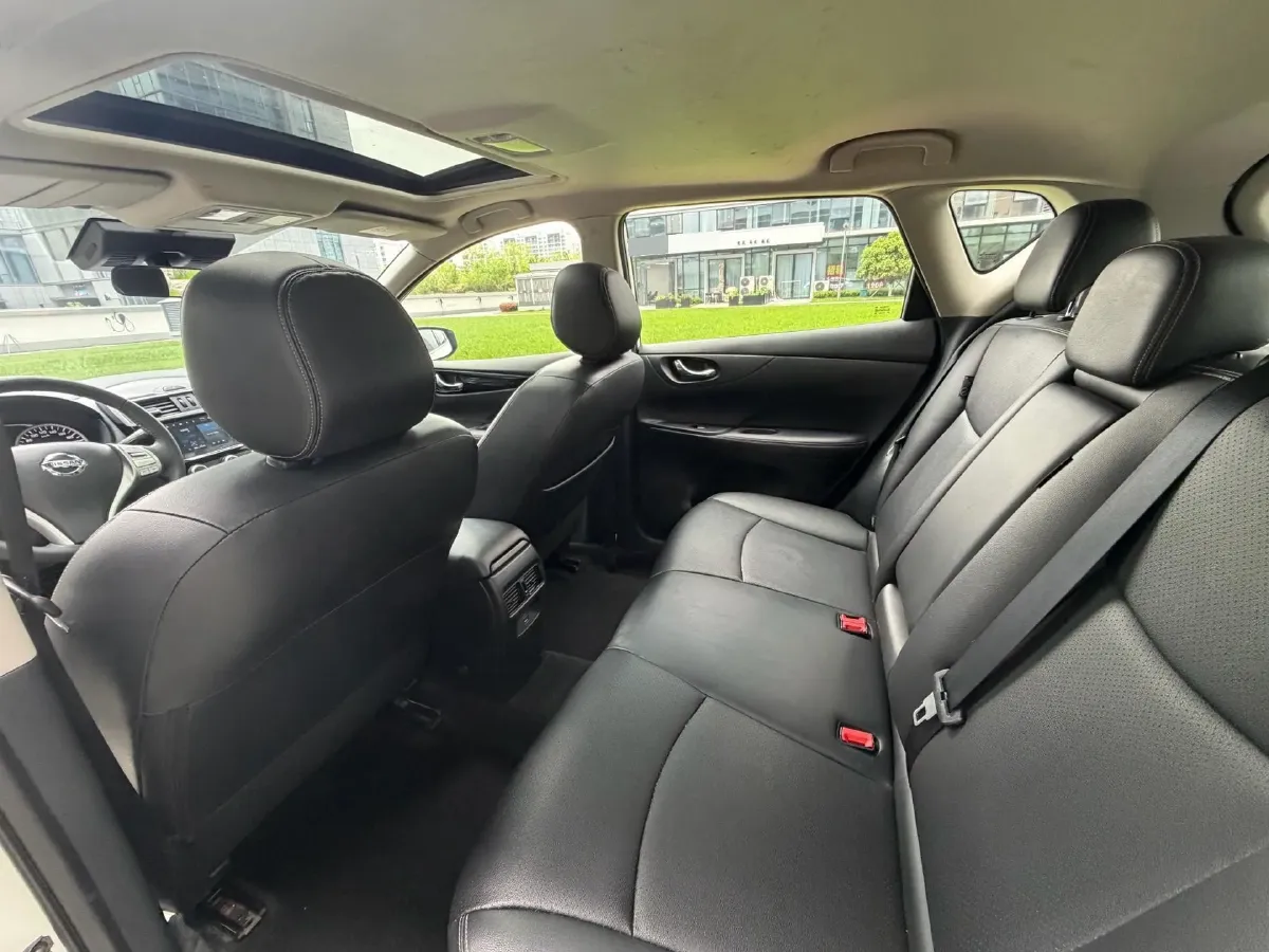 2021 Nissan Tiida 1.6L 122HP L4 CVT,autocango,china used car exporter,china ev exporter,chinese used car exporter,chinese used ev exporter