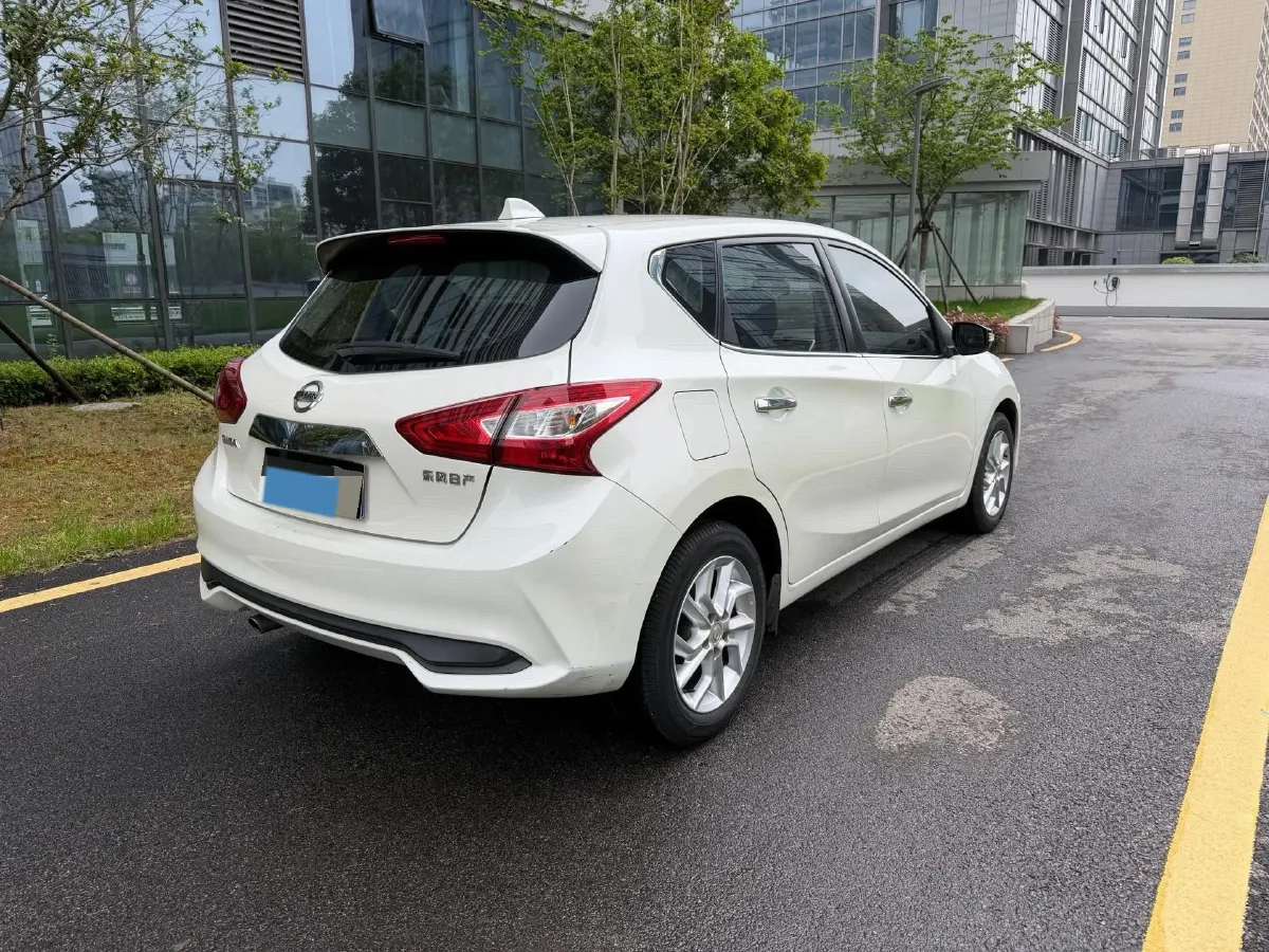 2021 Nissan Tiida 1.6L 122HP L4 CVT,autocango,china used car exporter,china ev exporter,chinese used car exporter,chinese used ev exporter