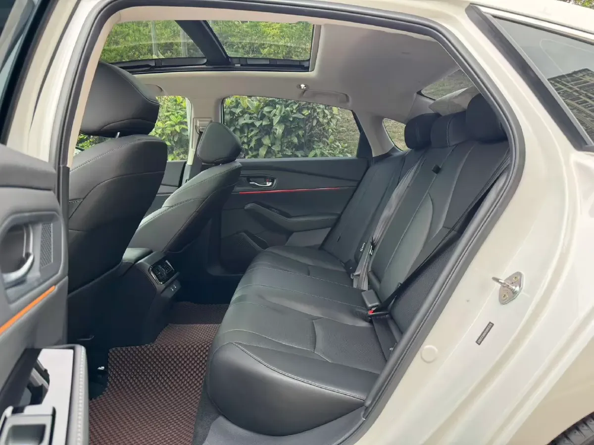 2023 Honda Accord 2.0L 148HP L4 E-CVT PHEV 17.7KWH,autocango,china used car exporter,china ev exporter,chinese used car exporter,chinese used ev exporter