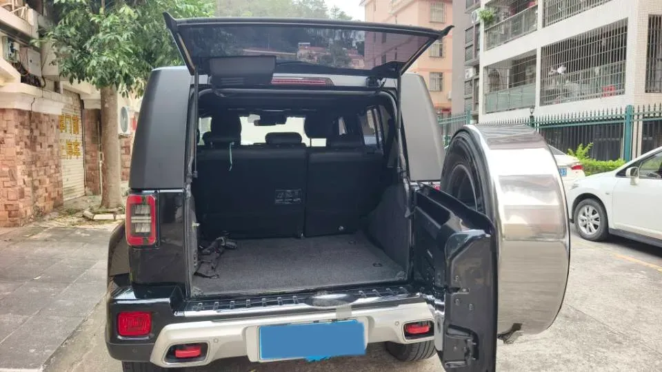 2020 Beijing BJ40 2.0T 224HP L4 8AT,autocango,china used car exporter,china ev exporter,chinese used car exporter,chinese used ev exporter