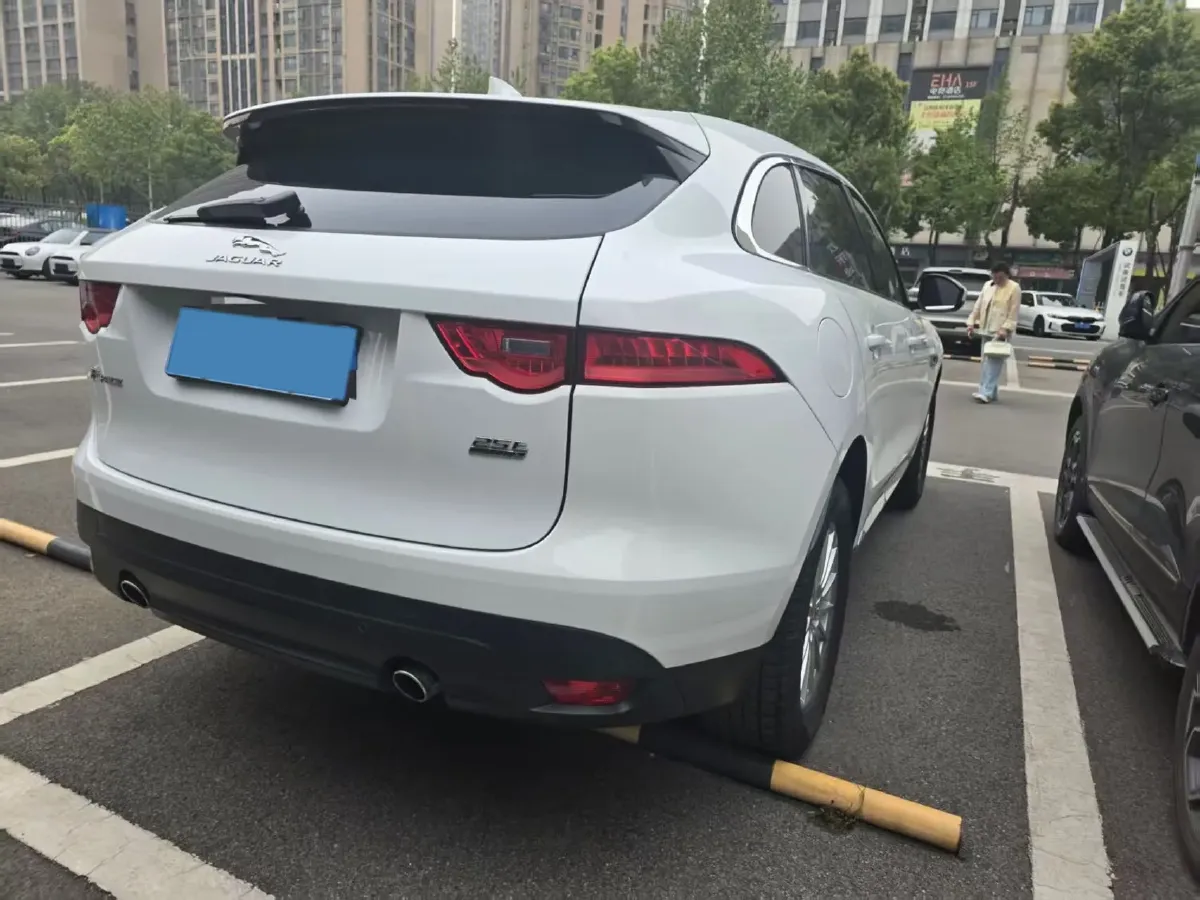 2018 Jaguar F-PACE 2.0T 250HP L4 8AT,autocango,china used car exporter,china ev exporter,chinese used car exporter,chinese used ev exporter