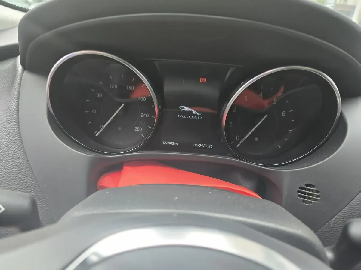 2018 Jaguar F-PACE 2.0T 250HP L4 8AT,autocango,china used car exporter,china ev exporter,chinese used car exporter,chinese used ev exporter