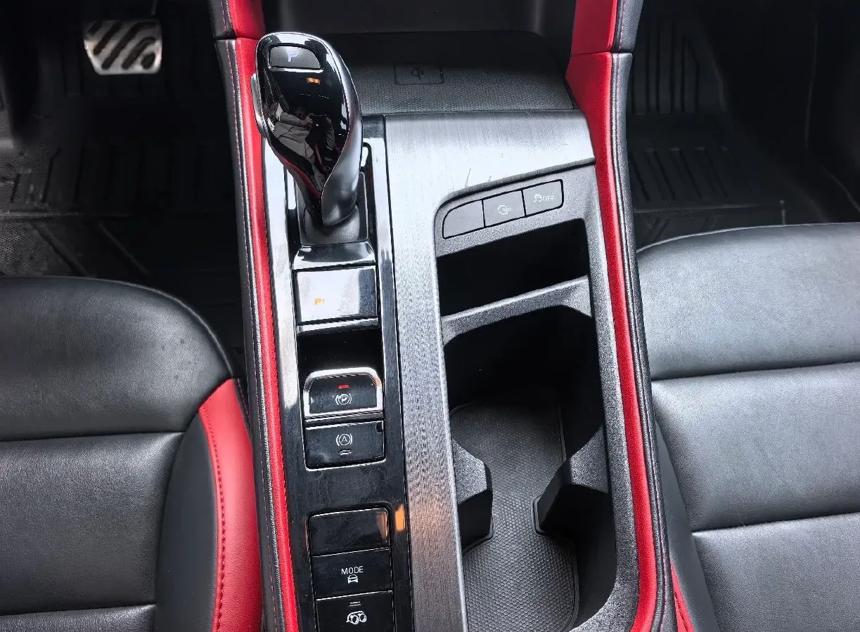 2020 MG MG6 1.5T 181HP L4 7DCT,autocango,china used car exporter,china ev exporter,chinese used car exporter,chinese used ev exporter