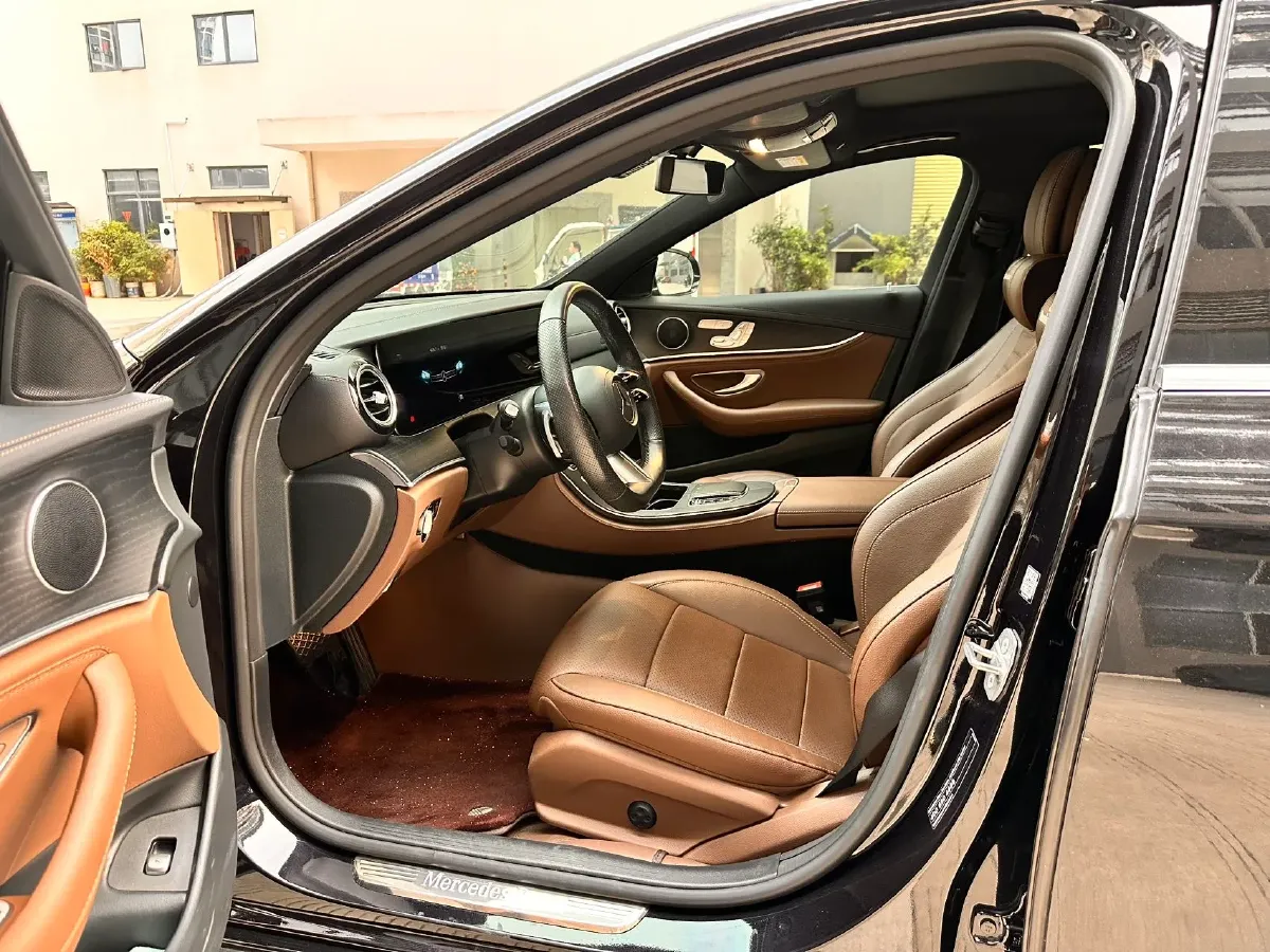 2023 Mercedes-Benz E Class 2.0T 258HP L4 9AT,autocango,china used car exporter,china ev exporter,chinese used car exporter,chinese used ev exporter