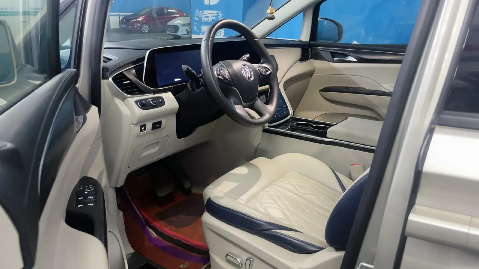 2021 Buick GL8 2.0T 237HP L4 9AT,autocango,china used car exporter,china ev exporter,chinese used car exporter,chinese used ev exporter