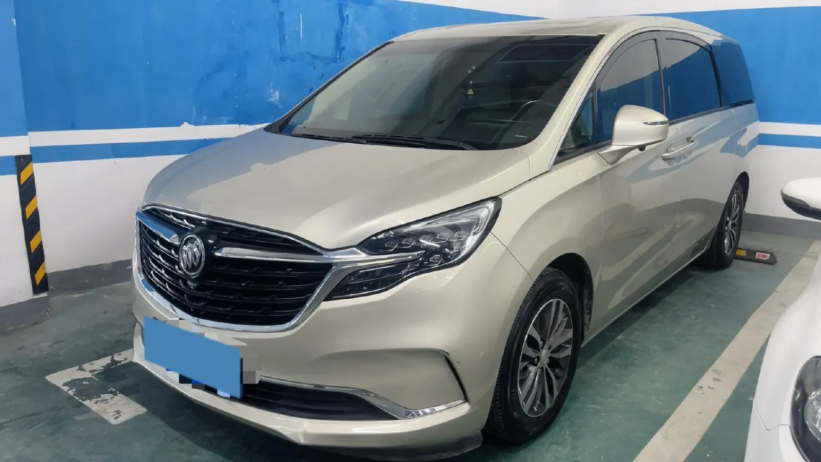 2021 Buick GL8 2.0T 237HP L4 9AT,autocango,china used car exporter,china ev exporter,chinese used car exporter,chinese used ev exporter