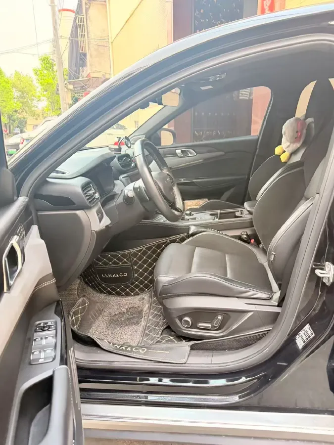 2022 LYNK&CO 03 2.0T 190HP L4 7DCT,autocango,china used car exporter,china ev exporter,chinese used car exporter,chinese used ev exporter