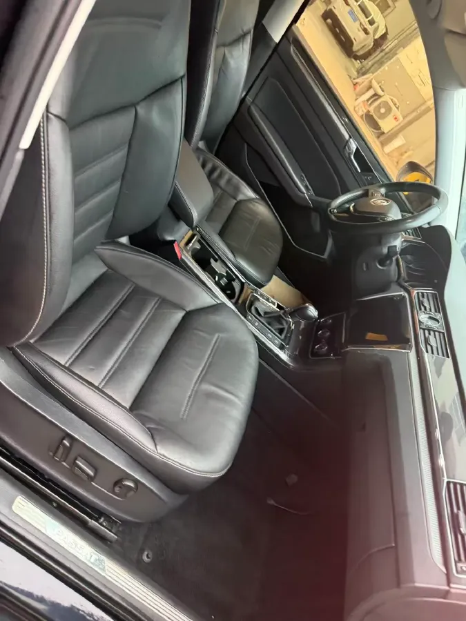 2017 Volkswagen Passat 1.8T 180HP L4 7DCT,autocango,china used car exporter,china ev exporter,chinese used car exporter,chinese used ev exporter