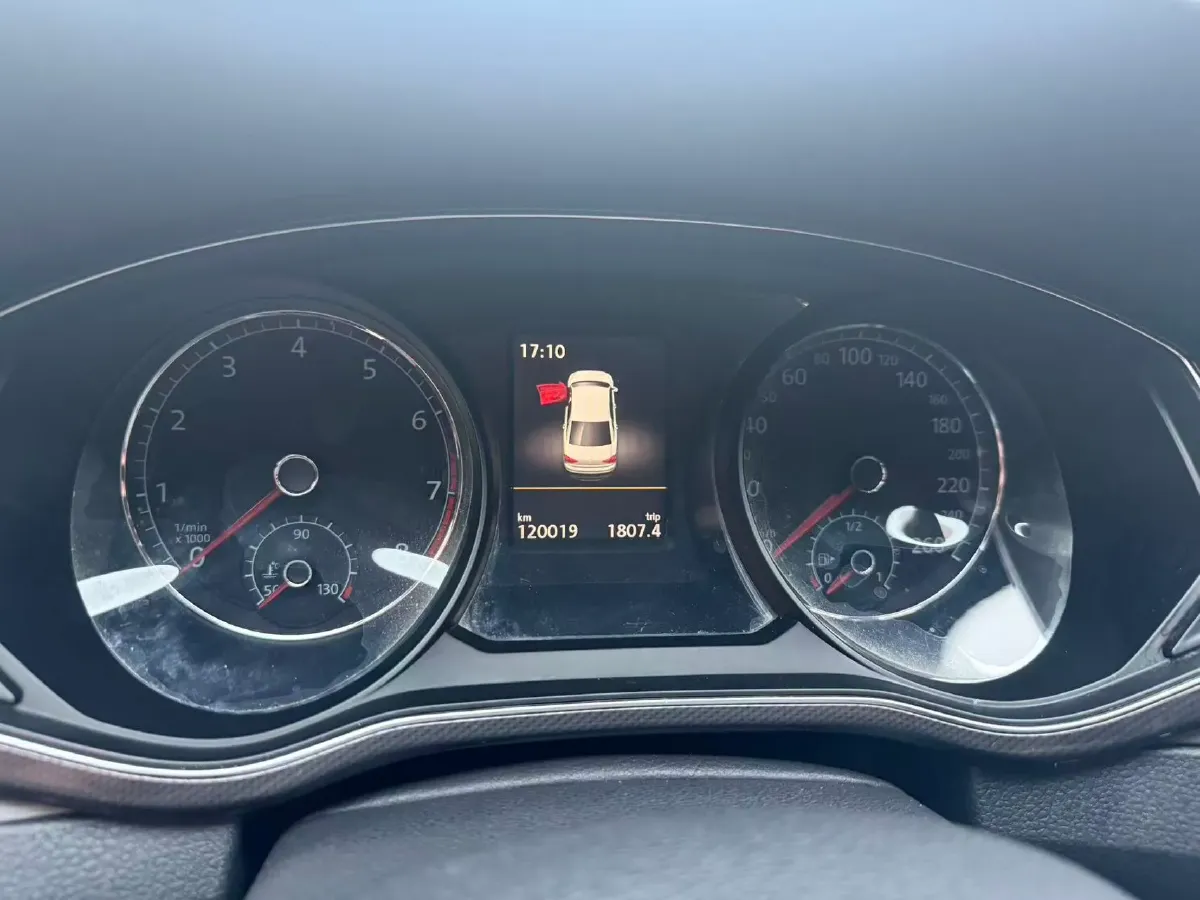 2017 Volkswagen Passat 1.8T 180HP L4 7DCT,autocango,china used car exporter,china ev exporter,chinese used car exporter,chinese used ev exporter