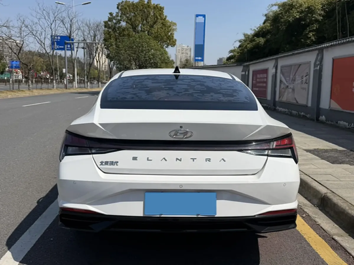 2021 Hyundai Elantra 1.5L 115HP L4 CVT,autocango,china used car exporter,china ev exporter,chinese used car exporter,chinese used ev exporter