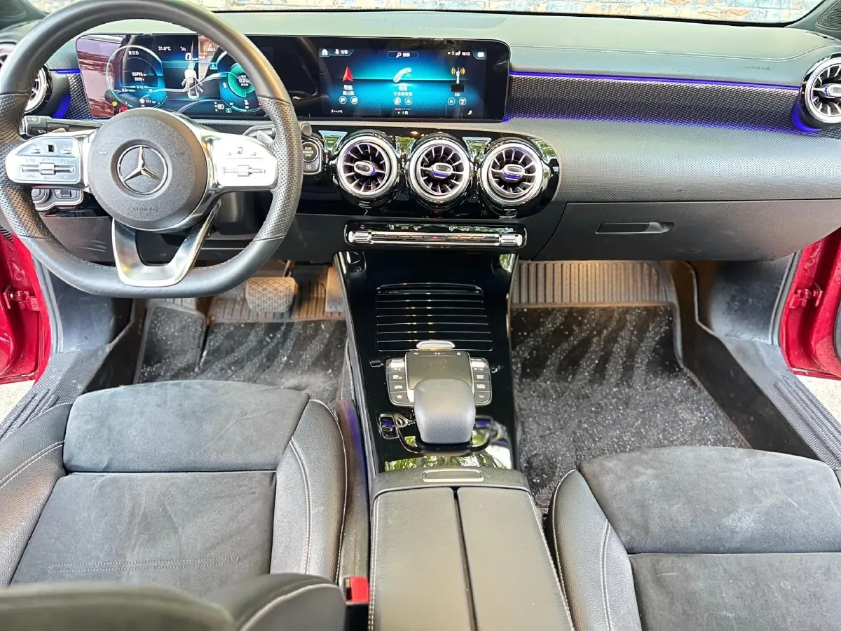2020 Mercedes-Benz A Class 1.3T 163HP L4 7DCT,autocango,china used car exporter,china ev exporter,chinese used car exporter,chinese used ev exporter