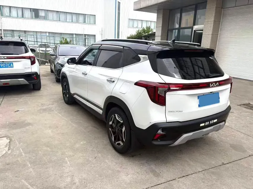 2023 Kia Seltos 1.5L 115HP L4 CVT,autocango,china used car exporter,china ev exporter,chinese used car exporter,chinese used ev exporter
