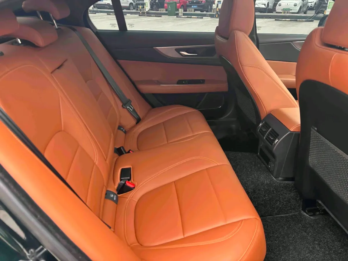 2022 Jaguar XEL 2.0T 250HP L4 8AT,autocango,china used car exporter,china ev exporter,chinese used car exporter,chinese used ev exporter